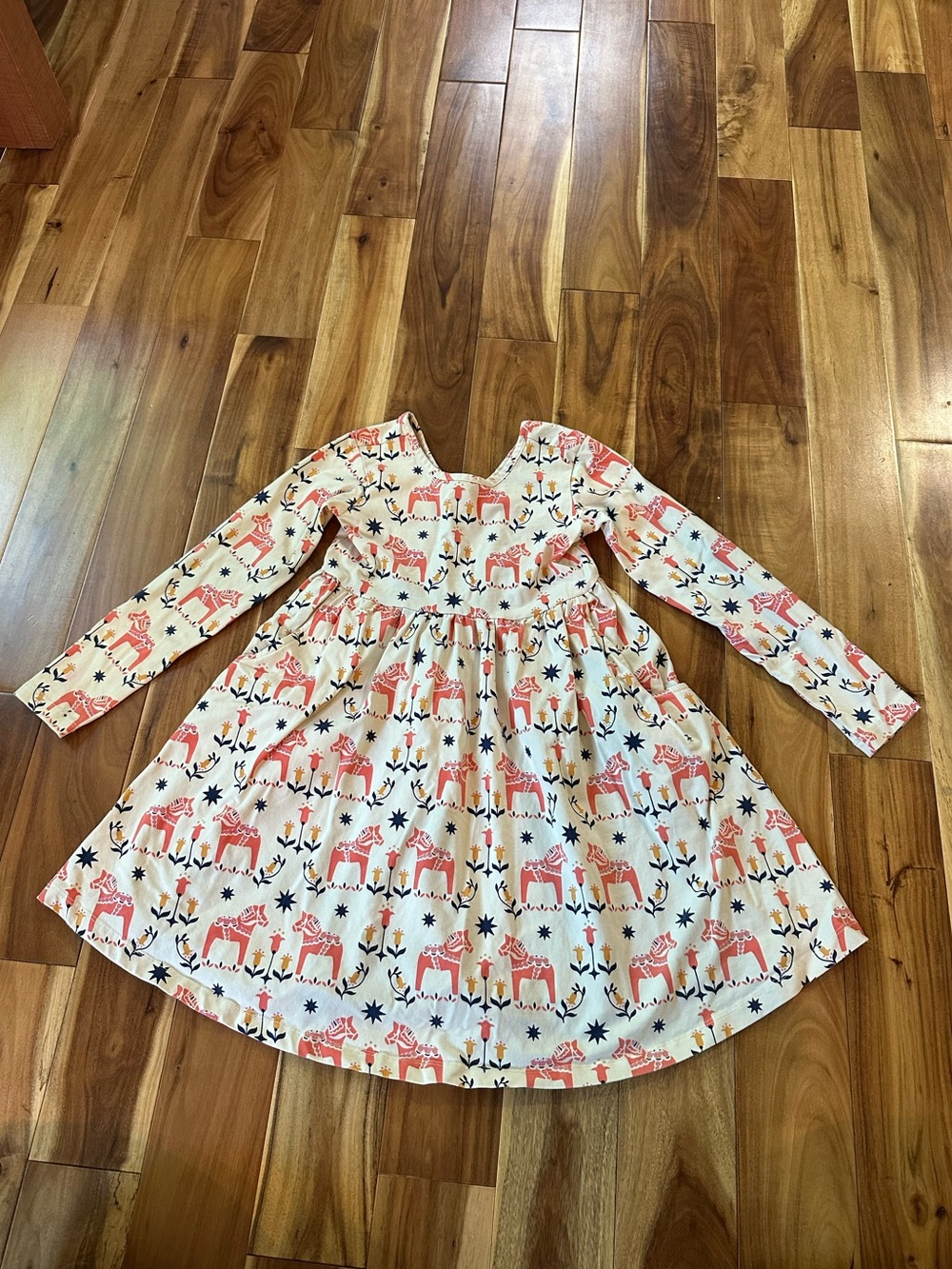 Hanna Andersson Dala Horse Skater Dress with Pockets size 120 (6-7)